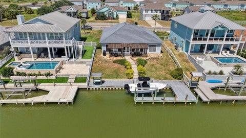 Tiny photo for 105 Windjammer Street, Rockport, TX 78382 (MLS # 480427)