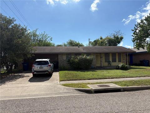Photo of 4902 Branscomb Drive, Corpus Christi, TX 78411 (MLS # 471244)