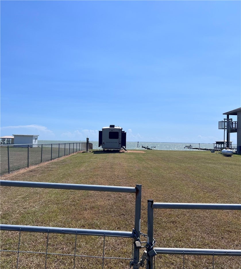 1377 Swans Point
