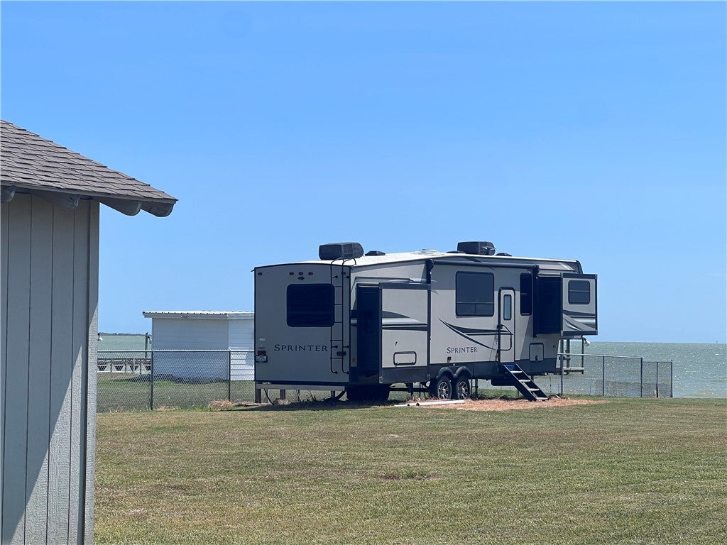1377 Swans Point