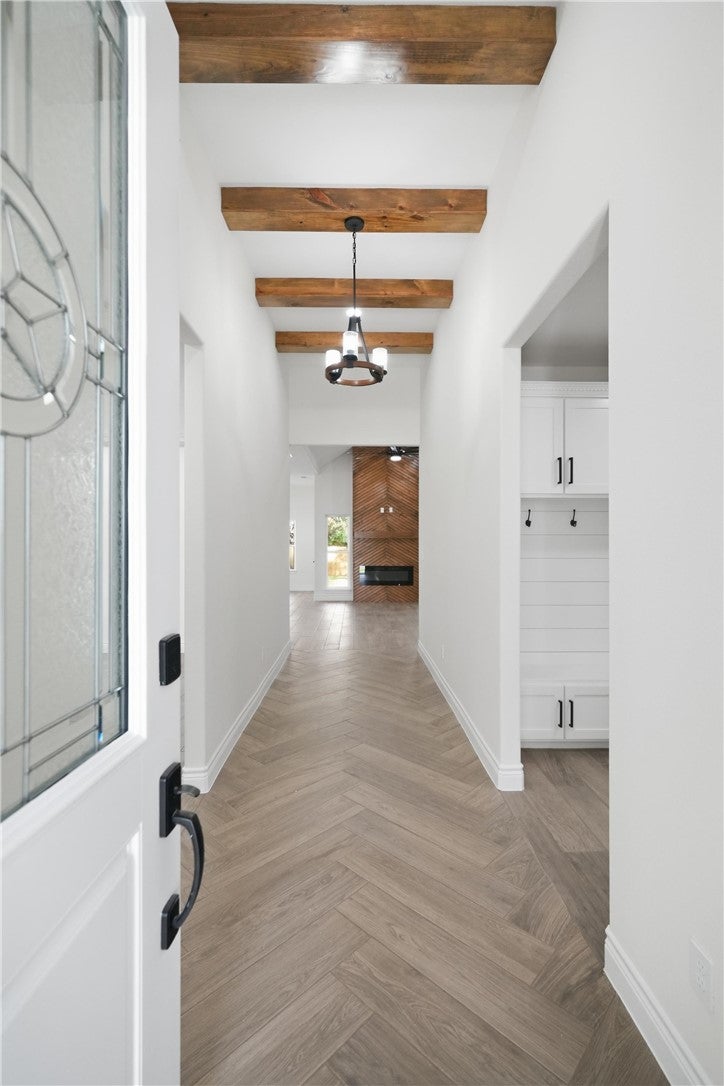 1041 S MCCAMPBELL