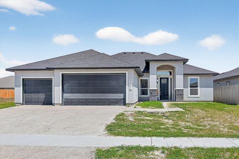 Photo of 2650 Lannister, Corpus Christi, TX 78415 (MLS # 471786)