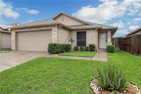 Photo of 2218 Spoonbill Drive, Corpus Christi, TX 78414 (MLS # 475884)