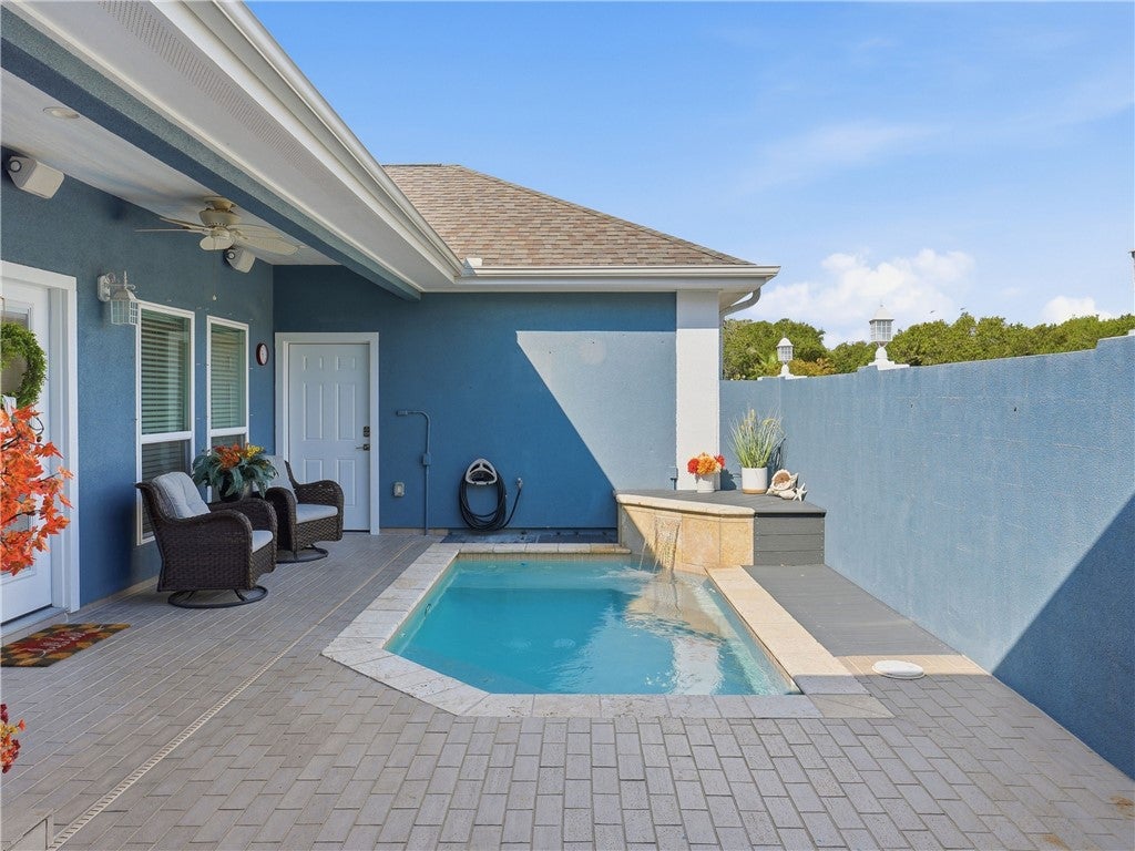 113 Cedar Ridge Drive