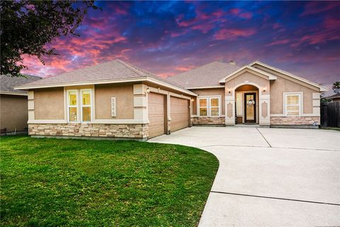 Photo of 2546 Retta Drive, Corpus Christi, TX 78418 (MLS # 476211)