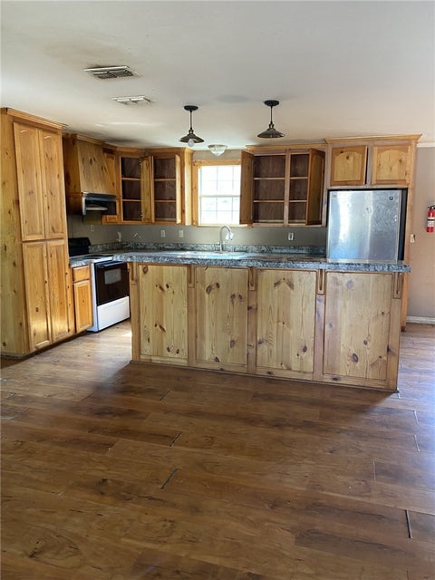 Tiny photo for 220 N Hartman ST, Falfurrias, TX 78355 (MLS # 481851)