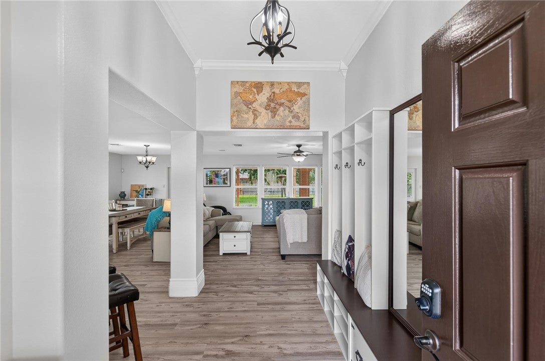 1802 AMOS Court