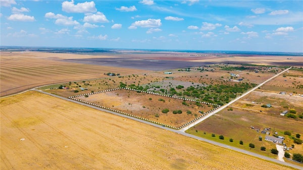 4981 AYMOND DR, ROBSTOWN, TX 78380 - Image 5035c8d10a4cd20e57071b452ef25b5e/3975347057