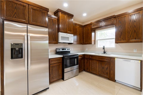 Tiny photo for 404 Dewey Avenue, Alice, TX 78332 (MLS # 482135)