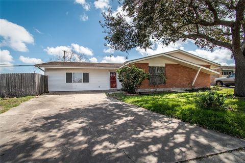 Photo of 5802 Limerick Drive, Corpus Christi, TX 78413 (MLS # 472680)