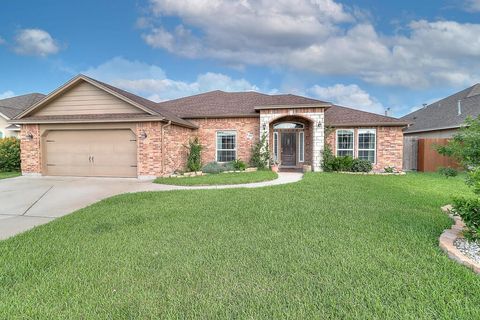 Photo of 3813 Kangaroo Court, Corpus Christi, TX 78414 (MLS # 472063)