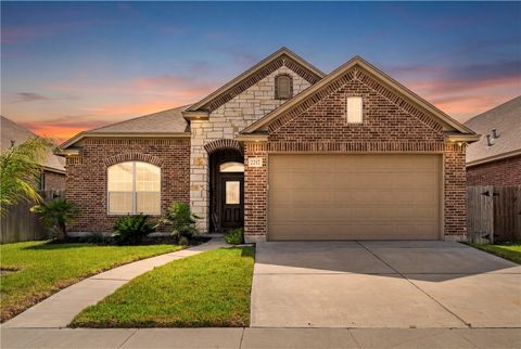 Photo of 7217 Bryson Way, Corpus Christi, TX 78414 (MLS # 471906)
