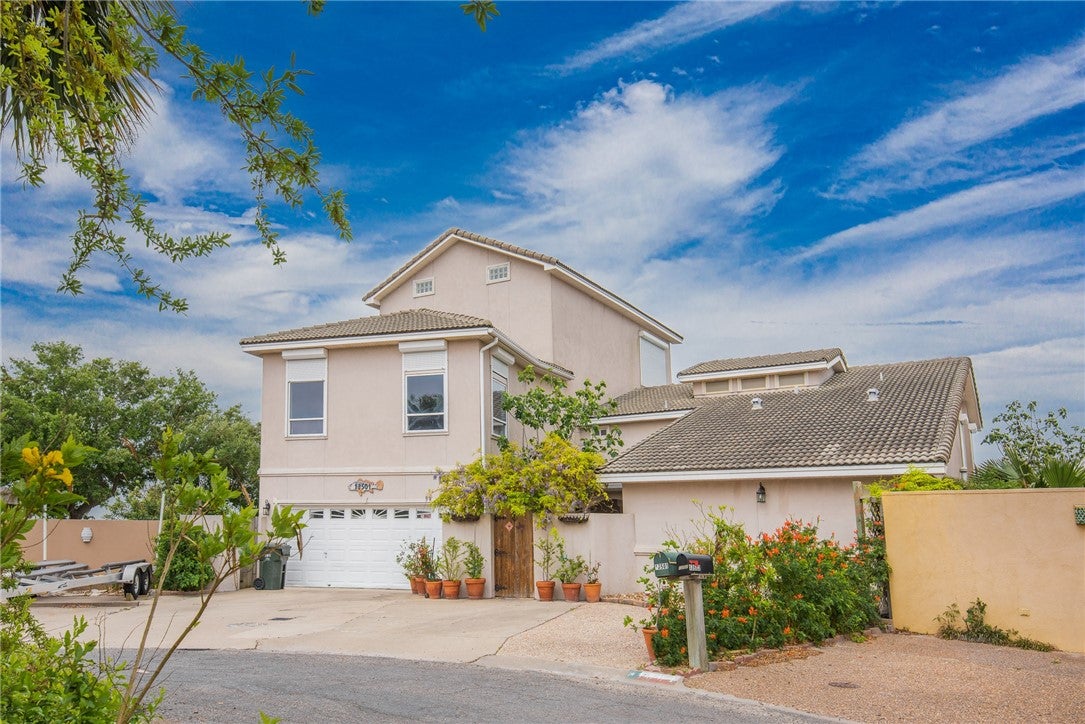 13501 QUEEN JOHANNA Court