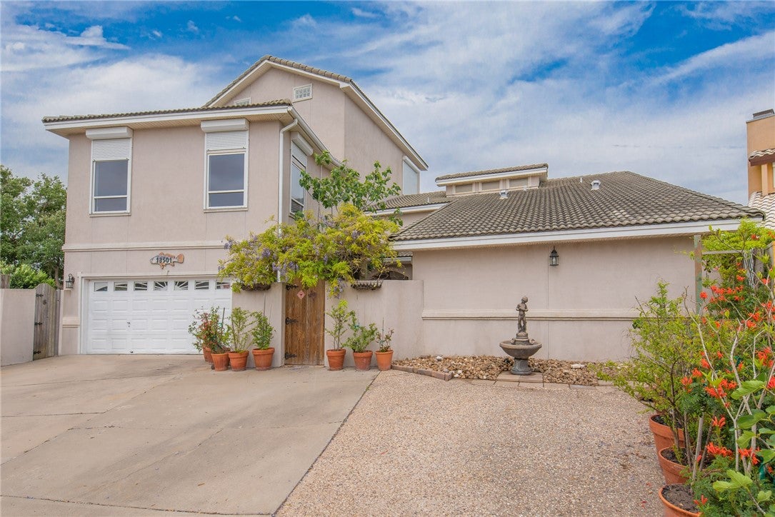 13501 QUEEN JOHANNA Court