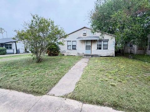 Photo of 1701 Main Drive, Corpus Christi, TX 78409 (MLS # 476500)