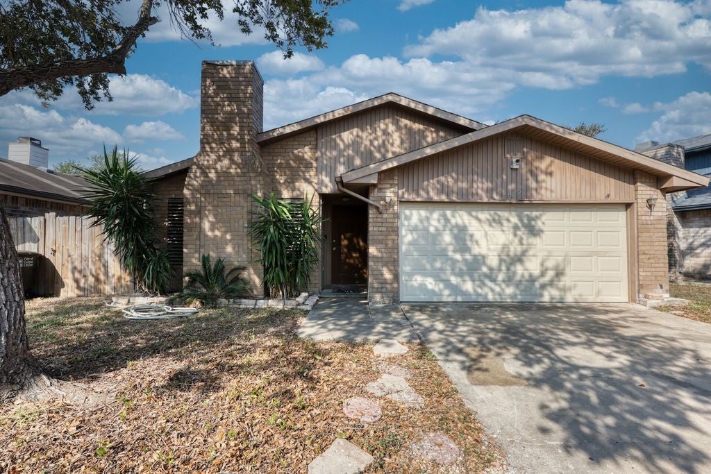 2721 Allencrest Drive