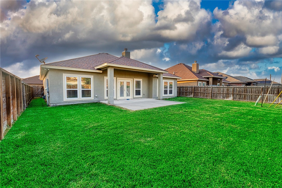 Corpus Christi, Texas 78414, United States, 4 Bedrooms Bedrooms, ,3 BathroomsBathrooms,Residential,Pending,39506