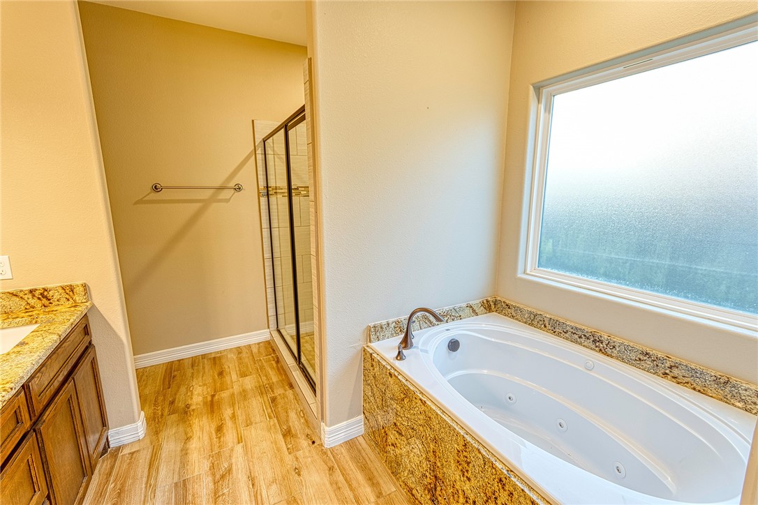 Corpus Christi, Texas 78414, United States, 4 Bedrooms Bedrooms, ,3 BathroomsBathrooms,Residential,Pending,39506