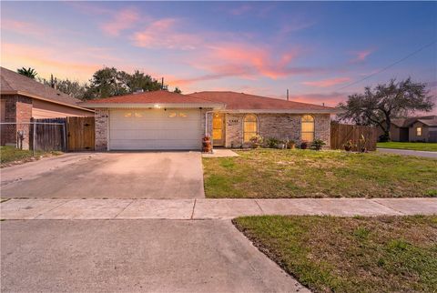 Photo of 2569 Sands Drive, Corpus Christi, TX 78418 (MLS # 472537)