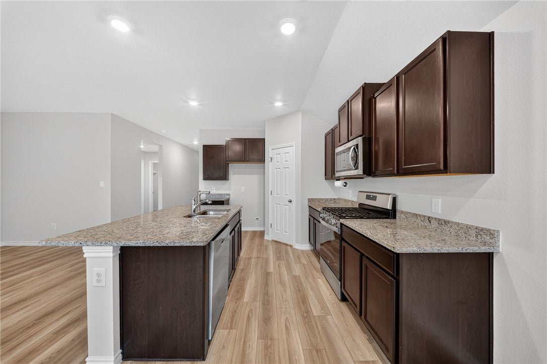 2326 Delightful