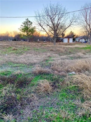 321 N 4TH ST, SKIDMORE, TX 78389 - Image 5d6ecbcc1e8bbb671cf9c9d566b14d5f/2611353126