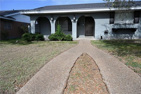 Photo of 4702 Cobblestone, Corpus Christi, TX 78411 (MLS # 470434)