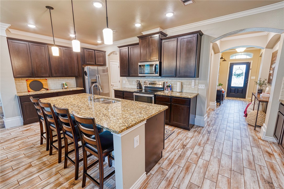 Portland, Texas 78374, United States, 4 Bedrooms Bedrooms, ,3 BathroomsBathrooms,Residential,Pending,52489