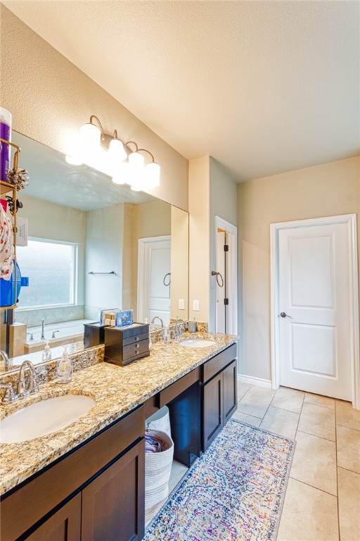 Portland, Texas 78374, United States, 4 Bedrooms Bedrooms, ,3 BathroomsBathrooms,Residential,Pending,52489