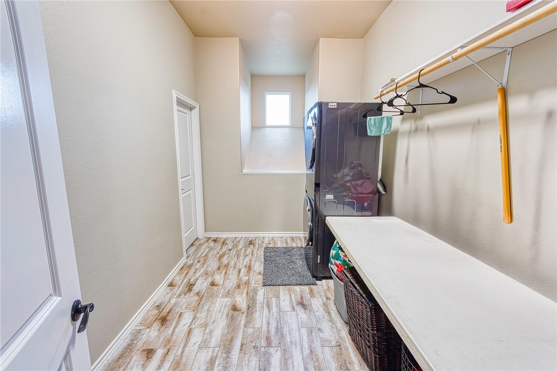 Portland, Texas 78374, United States, 4 Bedrooms Bedrooms, ,3 BathroomsBathrooms,Residential,Pending,52489