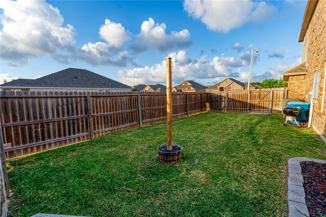 Portland, Texas 78374, United States, 4 Bedrooms Bedrooms, ,3 BathroomsBathrooms,Residential,Pending,52489