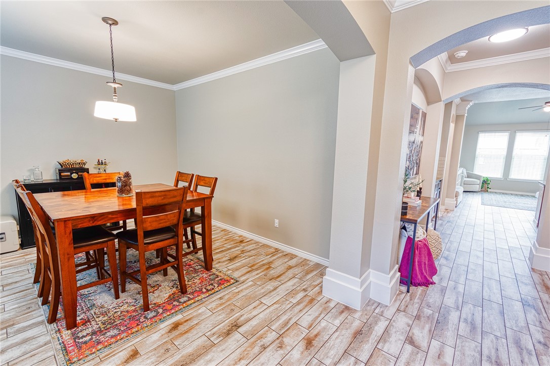 Portland, Texas 78374, United States, 4 Bedrooms Bedrooms, ,3 BathroomsBathrooms,Residential,Pending,52489