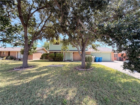 Photo of 216 E Broadway Avenue, Portland, TX 78374 (MLS # 482953)
