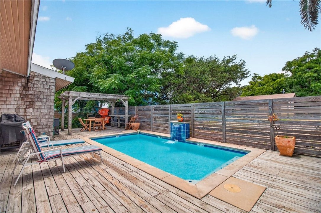 343 Oleander Street