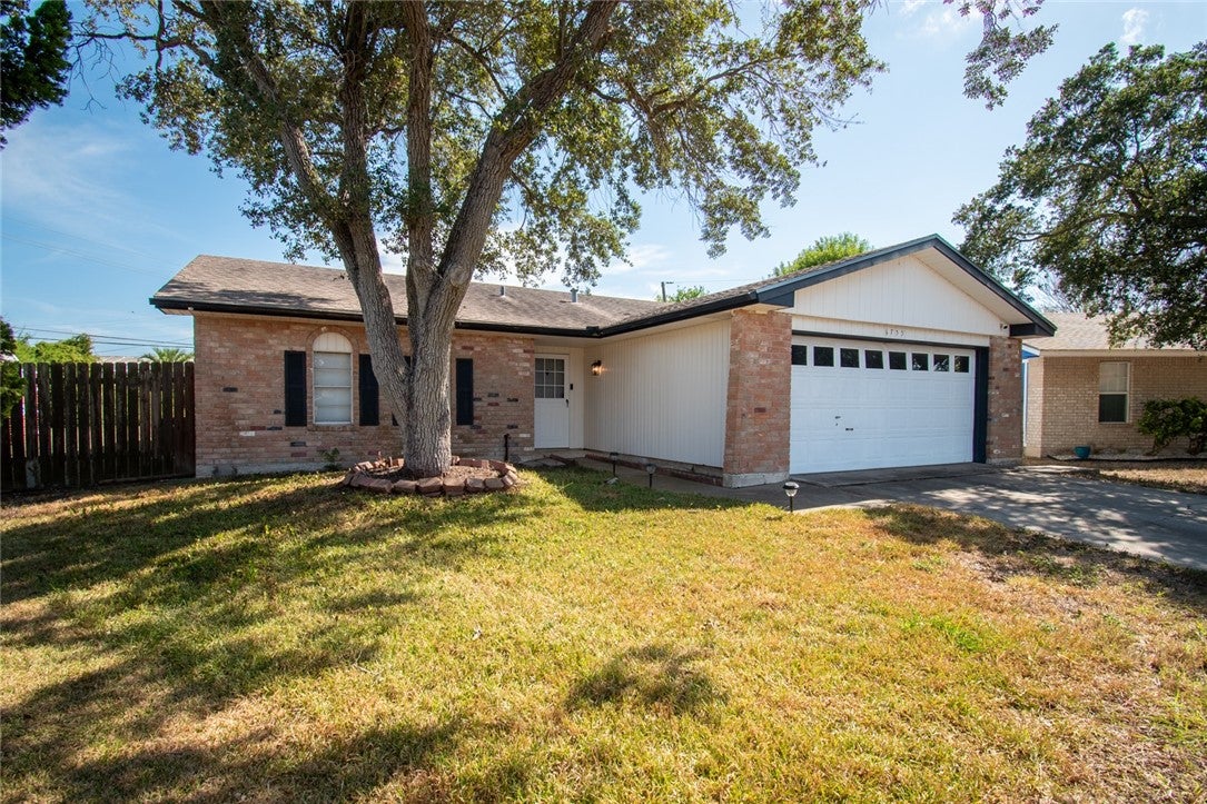 6733 Rhonda Drive