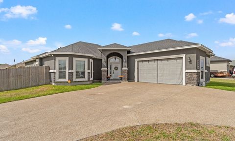 Photo of 9501 Royal Oak Drive, Corpus Christi, TX 78410 (MLS # 471219)