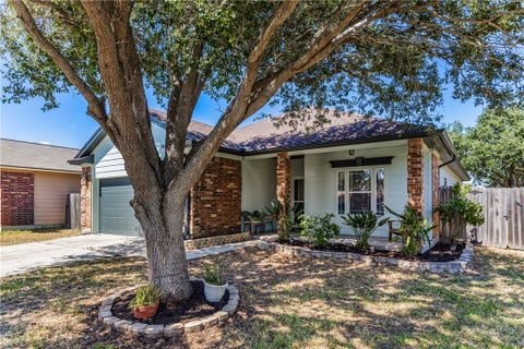 Photo of 6522 Purplewing Drive, Corpus Christi, TX 78414 (MLS # 482258)