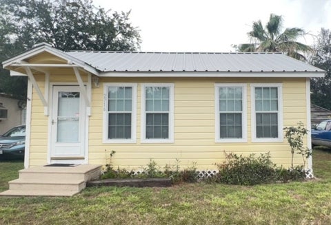 Tiny photo for 2716 Deer Street, Corpus Christi, TX 78410 (MLS # 481787)