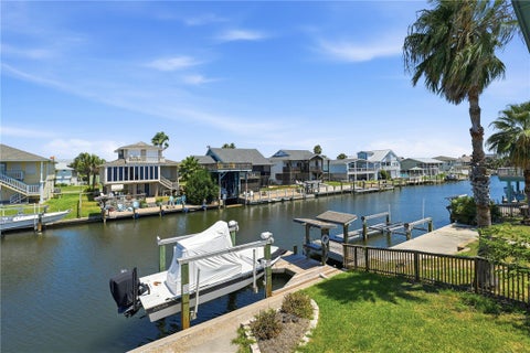 Tiny photo for 184 Port St Claire, City by the Sea, TX 78336 (MLS # 481858)