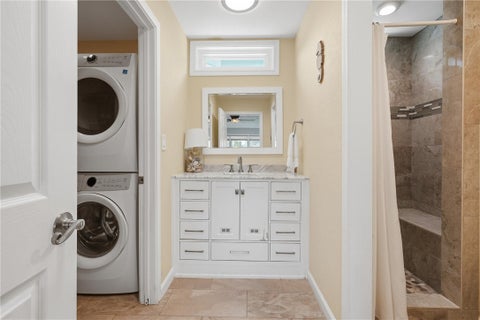 Tiny photo for 184 Port St Claire, City by the Sea, TX 78336 (MLS # 481858)