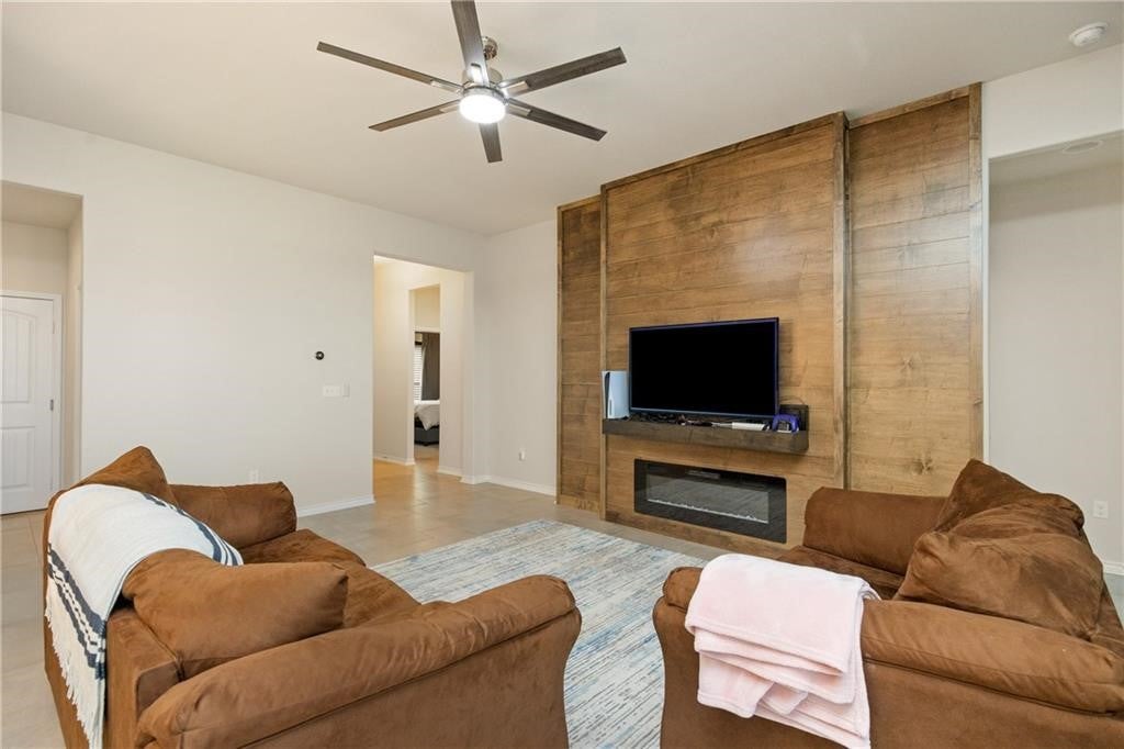 1039 Ocean Breeze Street
