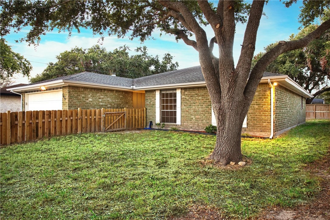 749 Alhambra Drive