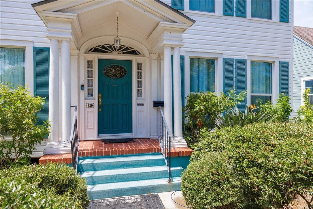 330 Cole Street