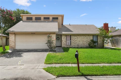 Photo of 7006 Wakeforest Drive, Corpus Christi, TX 78413 (MLS # 477964)