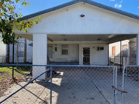 537 College Street, Alice, TX 78332 - #: 444206