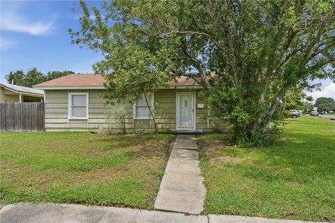 Photo of 1101 Vance DR, Corpus Christi, TX 78412 (MLS # 477474)