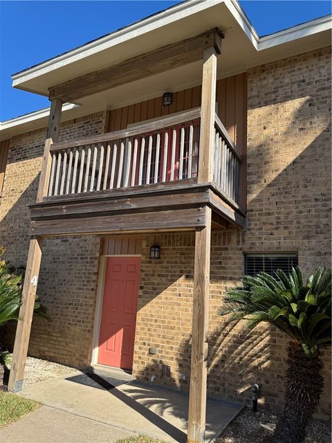 Photo of 15217 LEEWARD Drive #4B, Corpus Christi, TX 78418 (MLS # 471411)