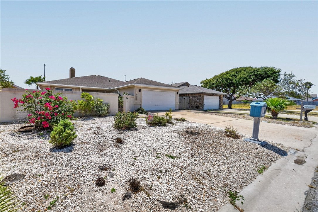 13605 Moro Lane