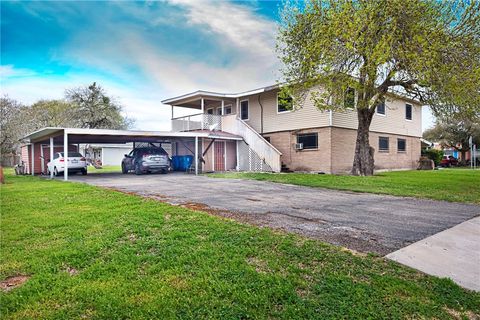 A home in Sinton