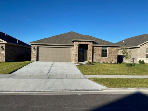 Photo of 7326 Tristan Drive, Corpus Christi, TX 78414 (MLS # 472525)