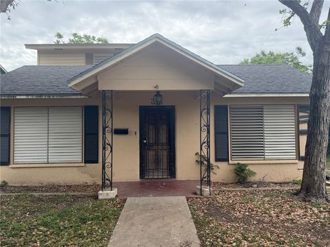 Photo of 325 Rosebud Avenue, Corpus Christi, TX 78404 (MLS # 474943)